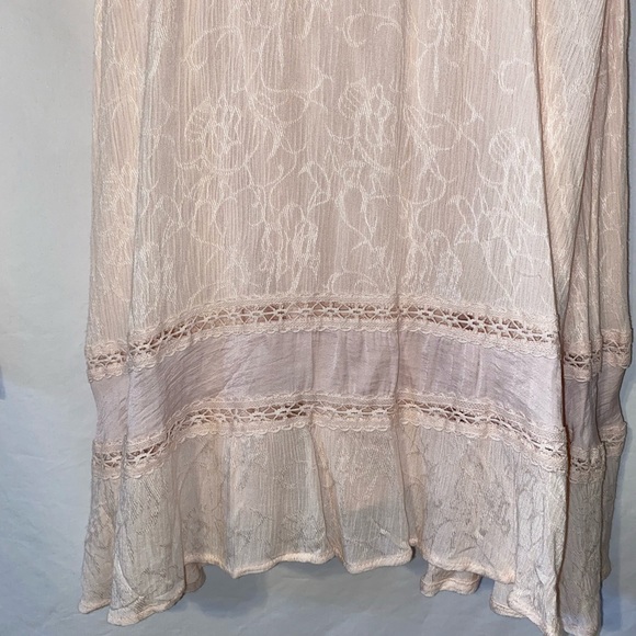 Womens medium cream boho dresses bell sleeves cutout keyhole cute trendy keyhole - Picture 7 of 10